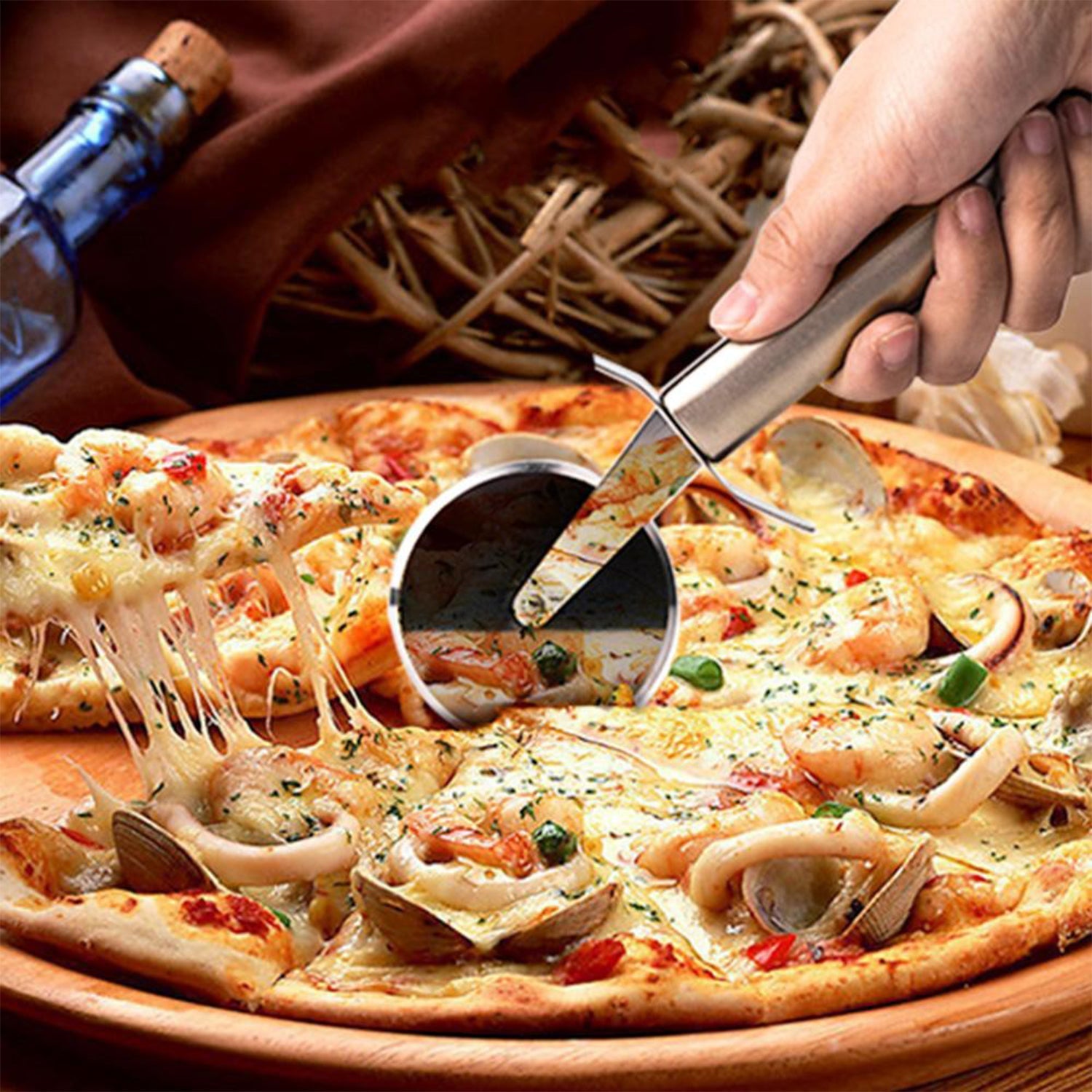 Multi-purpose pizza and pastry cutter for easy slicing Multi-purpose pizza and pastry cutter for easy slicing